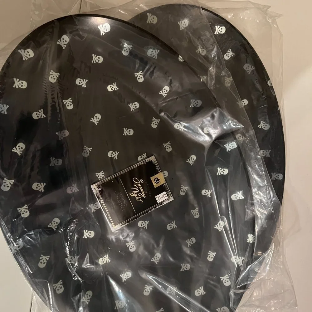 Plastic Skull Oval Platters Black and Silver  Decorative Serving Platters (home)
